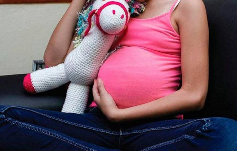 156 niñas de 9 a 13 años se convirtieron en madres en el 2023