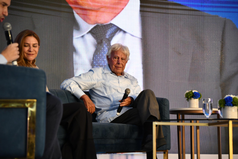 Expresidente de España al PRM: «RD está avanzando, pero no se engañen»